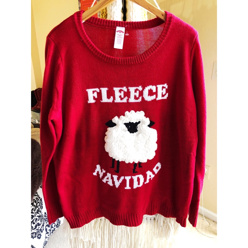 Oversized Fleece Navidad Shirt